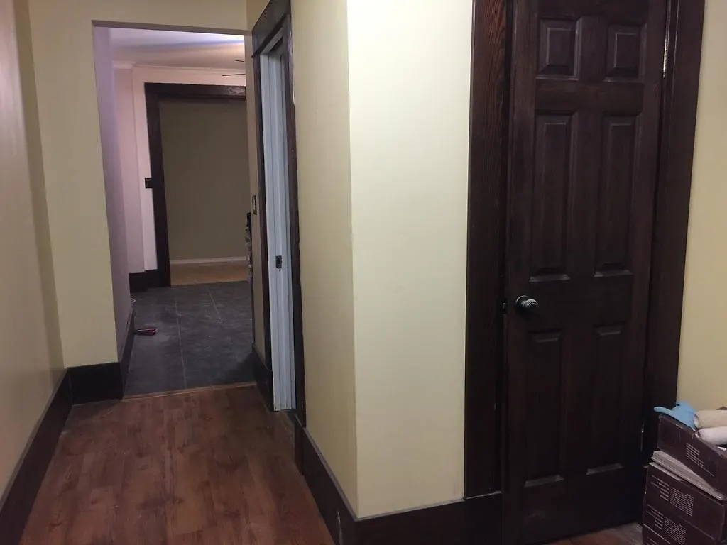 Mayfair Mall Family Inn 0*, Victoria Canada